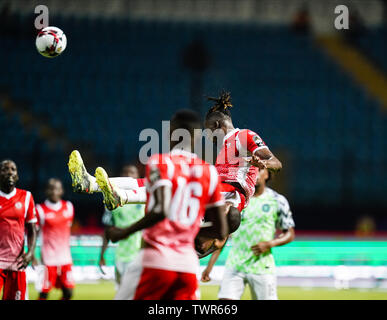 Alexandria, Ägypten. Juni 22, 2019: Gael Bigirimana von Burundi bei der Afrikameisterschaft Übereinstimmung zwischen Nigeria und Burundi Fliegen an der Alexandria Stadion in Alexandia, Ägypten. Ulrik Pedersen/CSM. Stockfoto