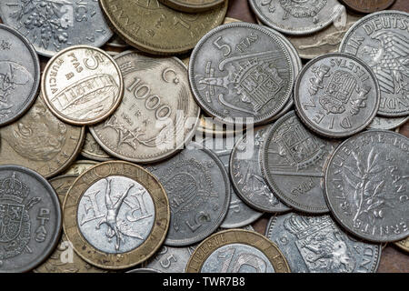 Stapel der alten europäischen Münzen, Euro. Stockfoto