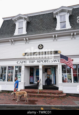 Provincetown, MA - 11. Juni 2019: König Hirams Masonic Lodge ist die älteste kontinuierlich arbeitende Institution in der Stadt und befindet sich im dritten Stock Stockfoto