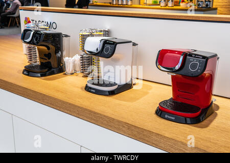 Berlin, Deutschland, 29. August 2018 neue Bosch Tassimo Kaffeemaschine bei der Robert Bosch Ausstellungspavillon Showroom, stand auf globale Innovationen zeigen IFA Stockfoto
