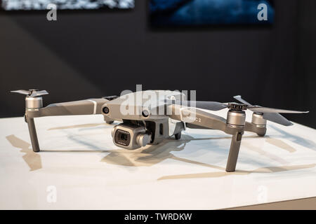 Berlin, Deutschland, 29. August 2018 DJI Drohnen Mavic2 Pro Hasselblad lens, Unmanned Aerial Vehicle, UAV, DJI Ausstellung, globale Innovationen zeigen IFA 2018 Stockfoto