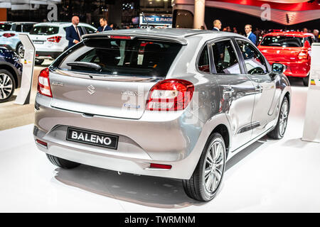 Paris, Frankreich, 02.Oktober 2018 silber metallic Suzuki Baleno, Mondial Paris Motor Show, Kleinwagen B-Segment durch japanische Hersteller produziert Suzuki Stockfoto