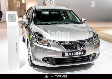 Paris, Frankreich, 02.Oktober 2018 silber metallic Suzuki Baleno, Mondial Paris Motor Show, Kleinwagen B-Segment durch japanische Hersteller produziert Suzuki Stockfoto