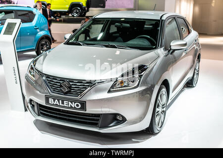 Paris, Frankreich, 02.Oktober 2018 silber metallic Suzuki Baleno, Mondial Paris Motor Show, Kleinwagen B-Segment durch japanische Hersteller produziert Suzuki Stockfoto