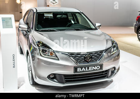 Paris, Frankreich, 02.Oktober 2018 silber metallic Suzuki Baleno, Mondial Paris Motor Show, Kleinwagen B-Segment durch japanische Hersteller produziert Suzuki Stockfoto