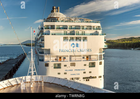 Sept. 17, 2018 - Ketchikan, AK: Rückansicht der Island Princess Kreuzfahrtschiff, mit Passagieren genießen Sie am späten Nachmittag Sonne. Stockfoto