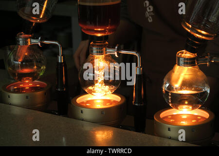 Vakuum Topf siphon Teezubehör, Bangkok, Thailand Stockfoto