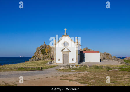 Boa Nova Kapelle an der Atlantikküste, in der Nähe von Porto, Portugal Stockfoto