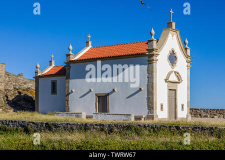 Boa Nova Kapelle an der Atlantikküste, in der Nähe von Porto, Portugal Stockfoto