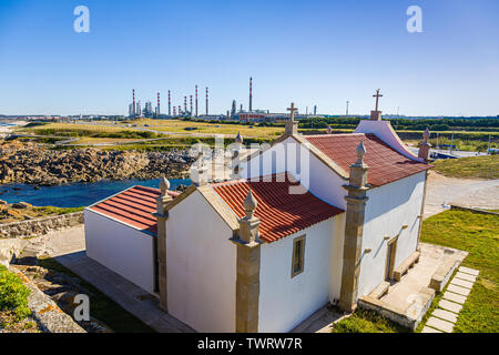 Boa Nova Kapelle an der Atlantikküste, in der Nähe von Porto, Portugal Stockfoto