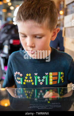 Junge Videospiel Stockfoto
