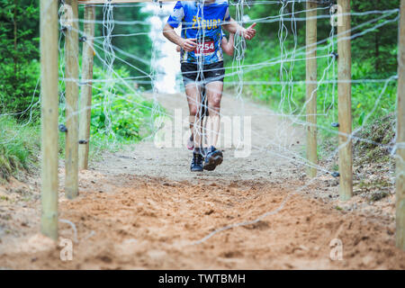 Stadt Ikscile, der Lettischen Republik. Mut Rennen waren die Menschen im Sport tätig. Verschiedene Hindernisse überwinden und ausgeführt wird. Eine große Anzahl von an Stockfoto