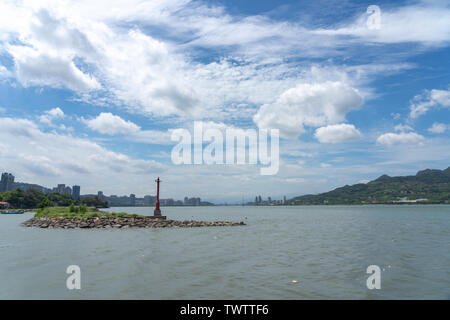 Tamsui ist ein Sea-side District in New Taipei, Taiwan. Die Stadt ist beliebt als Ort für die Anzeige der Sonne in Einstellung Stockfoto