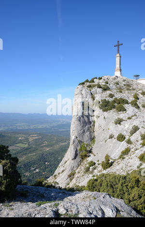 Die Spitze oder Gipfel & Croix de Provence, oder der Provence, den Mont oder Montagne Sainte-Victoire Aix-en-Provence Provence Frankreich Stockfoto