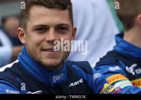 Derby, Großbritannien. 23. Juni 2019. HHC-Motorsport Fahrer Callum Merle während der britischen GT-Meisterschaft Runde 9 in Donington Park, Derby, England am 23. Juni 2019. Foto von Jurek Biegus. Credit: UK Sport Pics Ltd/Alamy leben Nachrichten Stockfoto