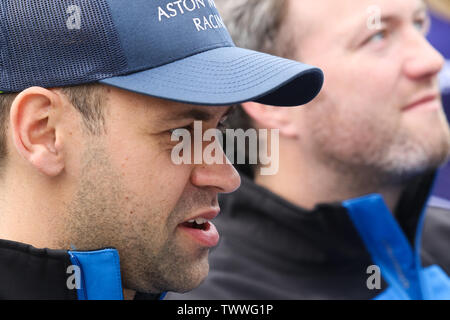 Derby, Großbritannien. 23. Juni 2019. TF Sport Fahrer Jonny Adam während der britischen GT-Meisterschaft Runde 9 in Donington Park, Derby, England am 23. Juni 2019. Foto von Jurek Biegus. Credit: UK Sport Pics Ltd/Alamy leben Nachrichten Stockfoto