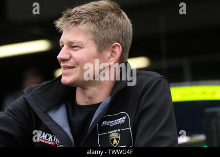 Derby, Großbritannien. 23. Juni 2019. Barwell Motorsport Fahrer Phil Scharf während der britischen GT-Meisterschaft Runde 9 in Donington Park, Derby, England am 23. Juni 2019. Foto von Jurek Biegus. Credit: UK Sport Pics Ltd/Alamy leben Nachrichten Stockfoto