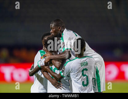 Juni 23, 2019:! Senegal celerbrating Ziel 2-0! Während der 2019 Afrika Cup der Nationen Übereinstimmung zwischen Senegal und Tansania am 30. November Stadion in Kairo, Ägypten. Ulrik Pedersen/CSM. Stockfoto