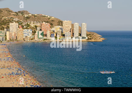 Luftaufnahme von Levante Beach in Benidorm, Alicante, Spanien. Stockfoto