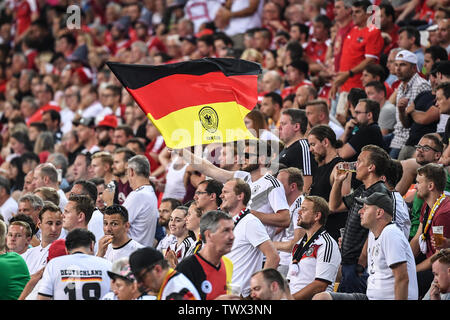 Udine, Italien. 23. Juni 2019. Funktion, Verzierung, die Fans. GES/Fußball/U 21 Euro: Österreich - Deutschland, 23.06.2019 Fußball: Euro Unter 21: Österreich vs Deutschland, Udine, Juni 23, 2019 | Verwendung der weltweiten Kredit: dpa/Alamy leben Nachrichten Stockfoto