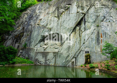 Löwendenkmal in Luzern, Schweiz. Stockfoto