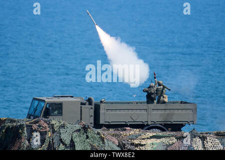 Tragbare Boden-Luft-Rakete 9 K38 Igla (SA-18 Grouse) von slowakischen Streitkräfte bei Anti gefeuert - Flugzeuge Schießen während exerci Tobruq Legacy 19. Stockfoto