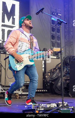 Juni 23, 2019, Chicago, Illinois, USA - MITCHELL TENPENNY während des LakeShake Country Music Festival in Chicago, Illinois (Bild: © Daniel DeSlover/ZUMA Draht) Stockfoto