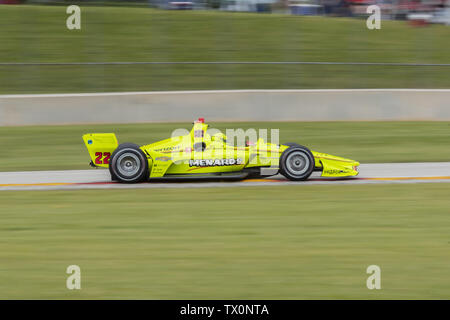 Elkhart Lake, Wisconsin, USA. 23. Juni 2019. SIMON PAGENAUD (22) von Frankreich Rennen durch die Drehungen während des Rennens für die REV Gruppe Grand Prix auf Road America in Elkhart Lake, Wisconsin. (Bild: © Walter G Arce Sr Asp Inc/ASP) Credit: ZUMA Press, Inc./Alamy leben Nachrichten Stockfoto