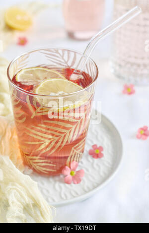 Zitrone Granatapfelsaft soda Stockfoto