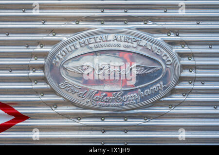 Ford Trimotor Flugzeug besuchen Südostiowa regionalen Flughafen in Burlington, Iowa, USA Stockfoto