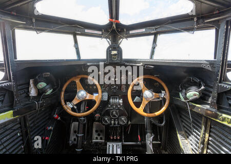 Ford Trimotor Flugzeug besuchen Südostiowa regionalen Flughafen in Burlington, Iowa, USA Stockfoto