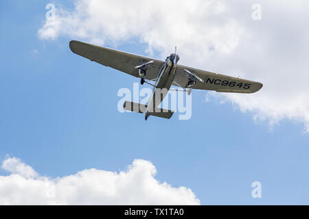 Ford Trimotor Flugzeug besuchen Südostiowa regionalen Flughafen in Burlington, Iowa, USA Stockfoto