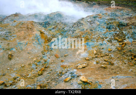 Fumarolenfeld in Namafjall, Island. Stockfoto