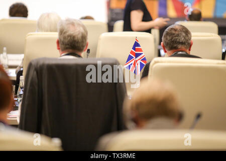Details mit der Flagge des Vereinigten Königreichs während einer Konferenz von Beamten der Europäischen Union Stockfoto