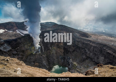 Russland, Kamtschatka, dampfende Fumarole auf der Gorely Stockfoto