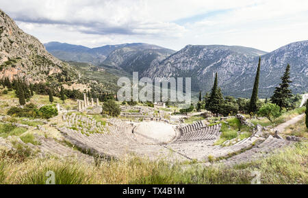 Griechenland, Delphi, Theater, Athener Finanzministerium und den Tempel des Apollo Stockfoto