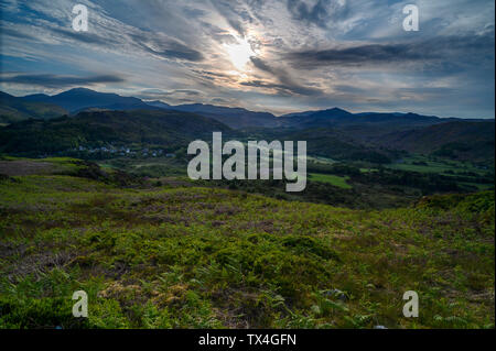 Dämmerung über Eskdale Green, von Muncaster fiel, Eskdale, Lake District, Cumbria, England Großbritannien Stockfoto