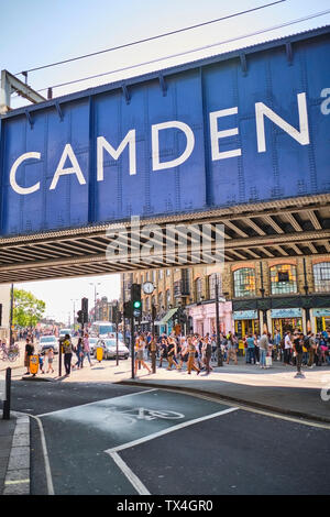 UK, London, Camden Town, Überführung Stockfoto