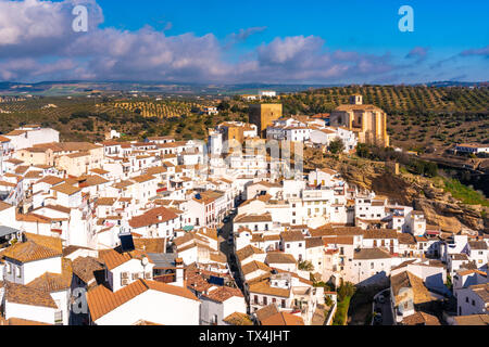 Spanien, Andalusien, Provinz Cadiz, Setenil de las Bodegas Stockfoto