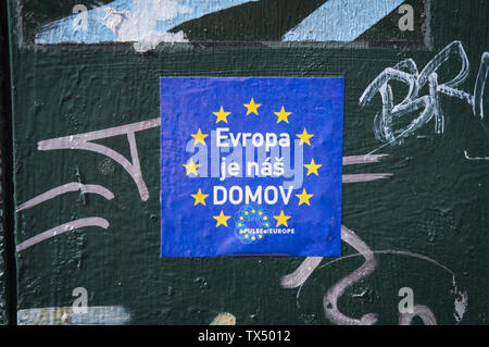 Europe is our HOME Sticker, Prag, Tschechische Republik, 23. Juni 2019. (CTK Photo/Libor Sojka) Stockfoto