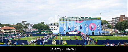 Eastbourne, Großbritannien. 24. Juni, 2019. Blick über die Gerichte in der Natur Tal internationalen Tennisturnier in Devonshire Park in Eastbourne statt. Foto: Simon Dack/Alamy leben Nachrichten Stockfoto