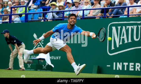 Der Spanier Fernando Verdasco in Aktion gegen John millman bei Tag zwei der Natur Tal Internationalen an der Devonshire Park, Eastbourne. Stockfoto