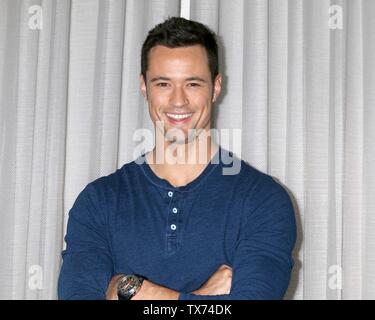 Burbank, CA. 22. Juni, 2019. Matthäus Atkinson anwesend für FETTE UND DAS SCHÖNE Fan Club Mittagessen, die Marriott Burbank Convention Center, Burbank, CA 22.Juni 2019. Credit: Priscilla Grant/Everett Collection/Alamy leben Nachrichten Stockfoto