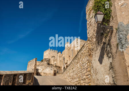 Castell de la Suda, mittelalterliche Burg, heute Parador, in Tortosa, Katalonien, Spanien Stockfoto