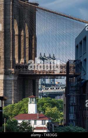Brooklyn und Manhattan Bridge, DUMBO, New York, USA Stockfoto