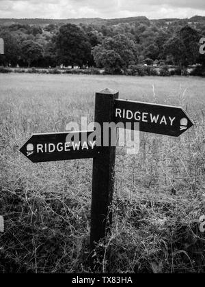 Die Ridgeway Pfad Zeichen, Streatley, Berkshire, England, UK, GB. Stockfoto