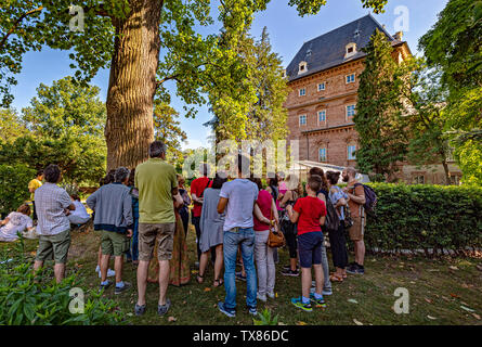 Italien Piemont Turin Valentino botanischer Garten - Ansicht mit Valentino Schloss Stockfoto