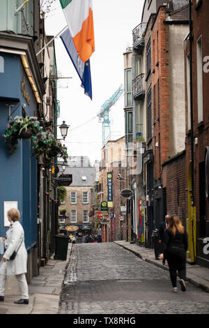 Tempel Lane im touristischen Viertel Temple Bar in Dublin, Irland. Stockfoto