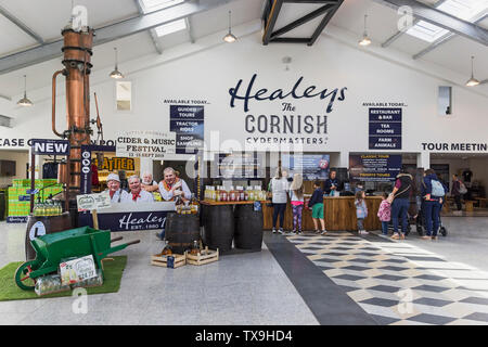 Healeys Cornish Cyder Farm Besucher Bereich Penhallow, Truro, Cornwall, Großbritannien Stockfoto