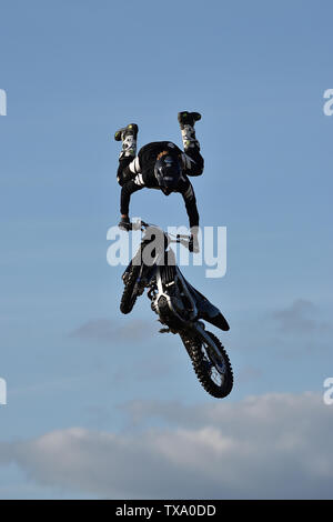 Squibb Freestyle Motorrad display Team bei Cheltenham Balloon Fiesta 2019 durchführen Stockfoto